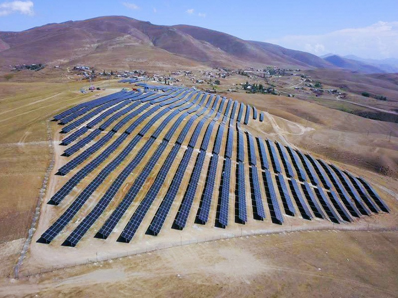 تساهم مجموعة Solar First في التنمية الخضراء العالمية: تم ربط مشروع الطاقة الكهروضوئية Solar-5 التابع للحكومة الأرمينية بالشبكة الكهربائية بنجاح